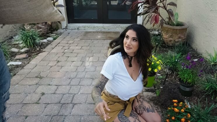 Milf Hunter - jmac - Arabelle Raphael - Hunting The Horny Gardener / 12.12.2022